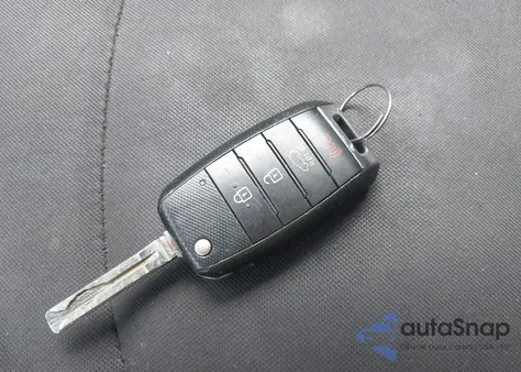 2015 Kia Soul z USA, uszkodzony, nr VIN KNDJN2A25F7213740